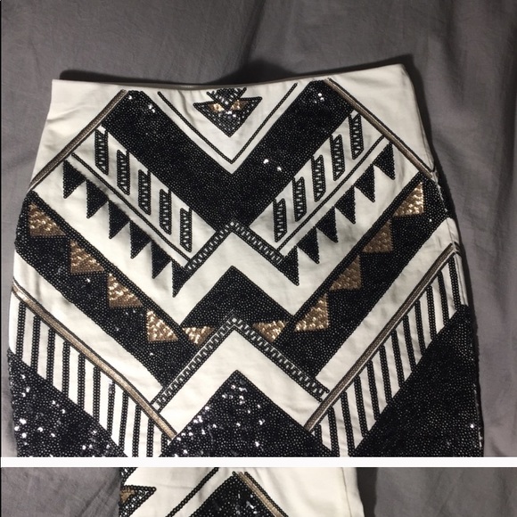 Express- Womans Sequence Mini Skirt - Picture 3 of 6